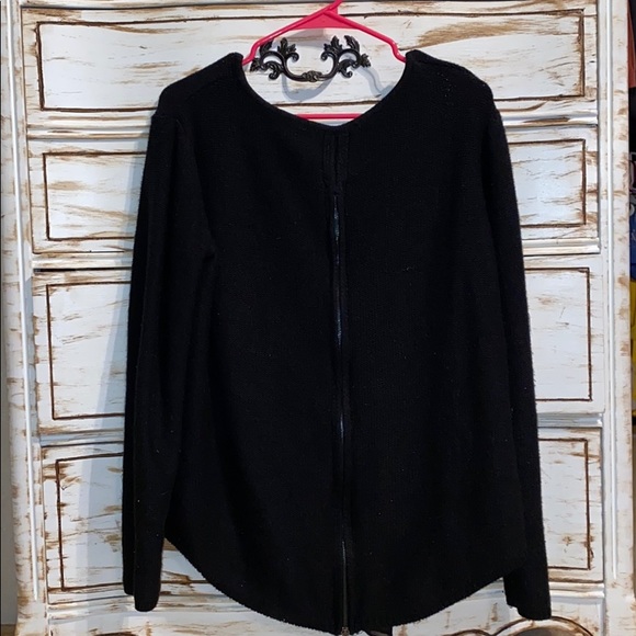 Women’s high low sweater with zipper back detail - Picture 3 of 4